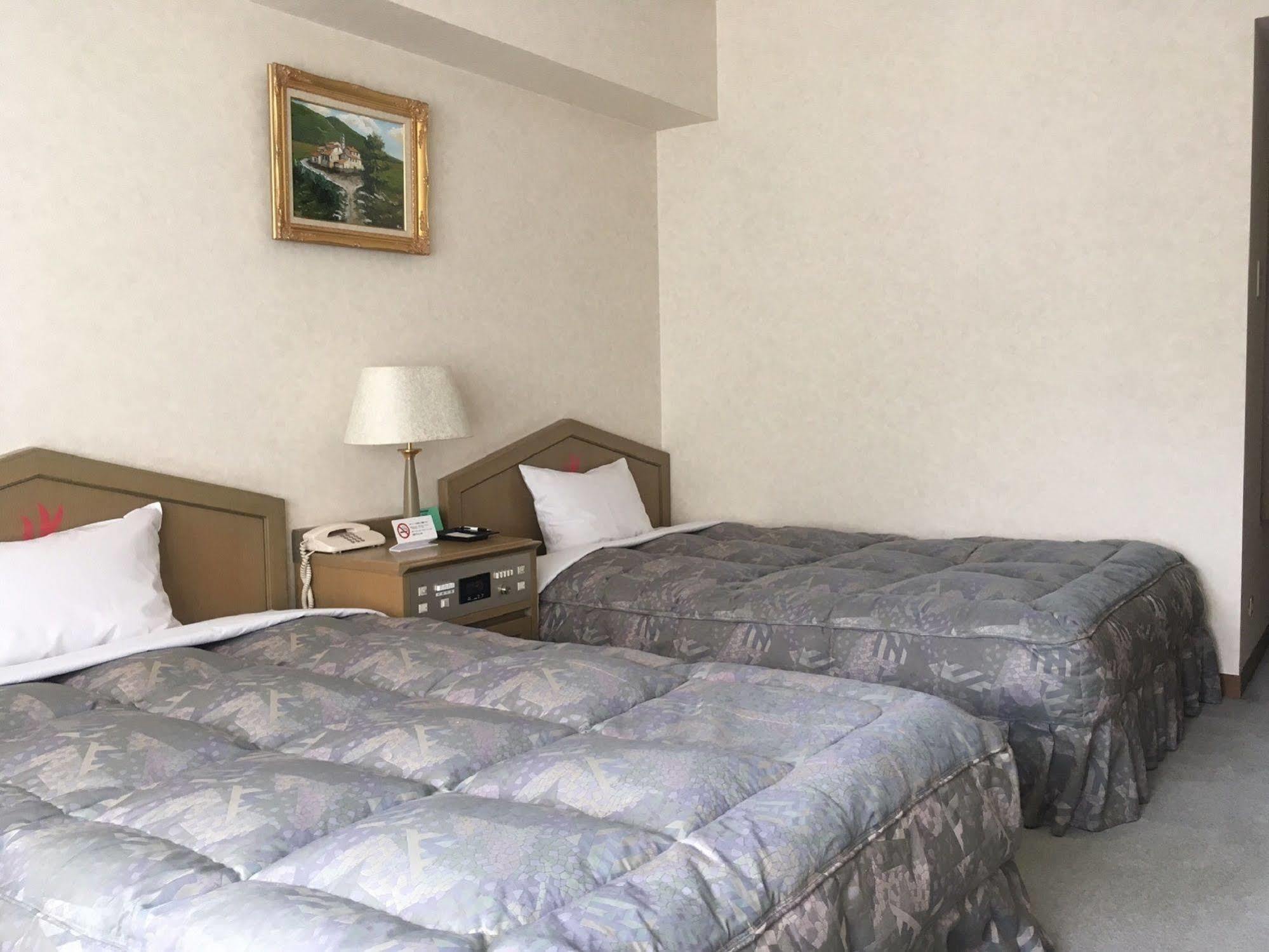 Breezbay Hotel & Resort ג'רו מראה חיצוני תמונה