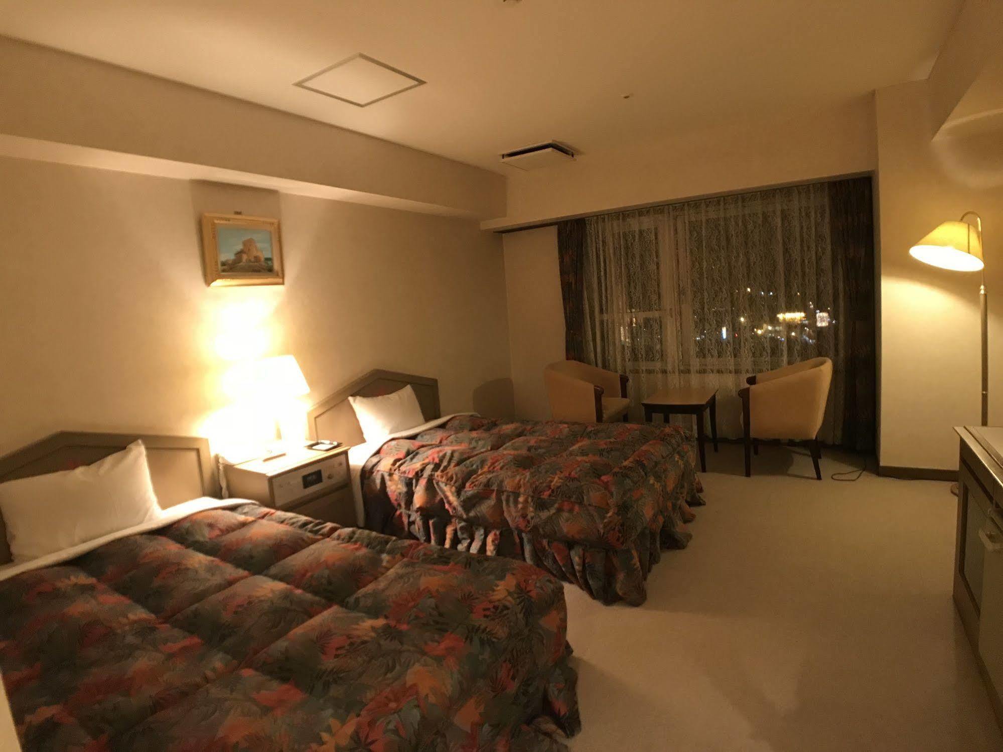 Breezbay Hotel & Resort ג'רו מראה חיצוני תמונה